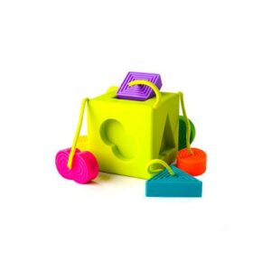 Fat-Brain-Toys-Oombee-Cube-Shape-Sorting-Cube-1