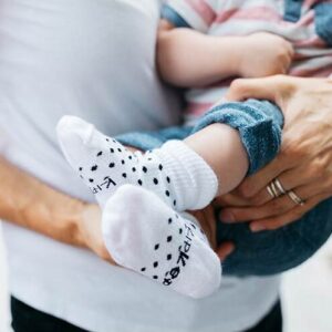 KipKep Bio Stay-on-Socks Black & White Dots - 2 Pairs
