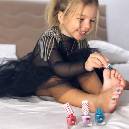 MissNellaNailPolish MissNellaNailPolish