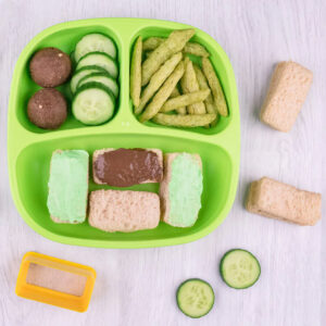 LunchPunchSandwichCuttersMiniBites2
