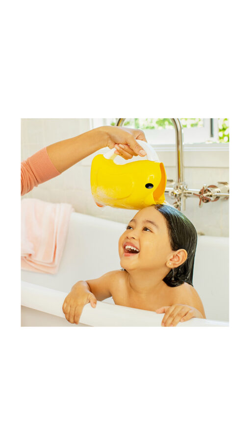 MunchkinDucklingBathRinser2 MunchkinDucklingBathRinser2