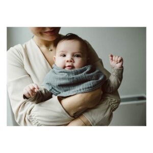 KipKep 3 in 1 Bib Kisses 4 You Pale Green  - 2 Pair