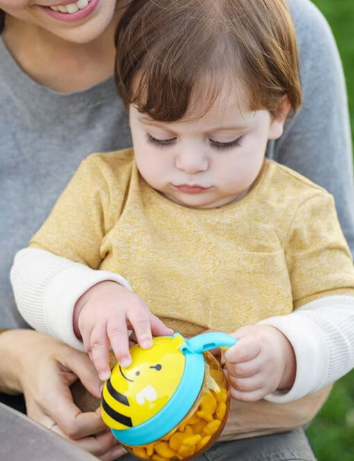 Skiphop Zoo Snack Cup (12m+) 222ml - Bee Skiphop Zoo Snack Cup (12m+) 222ml - Bee