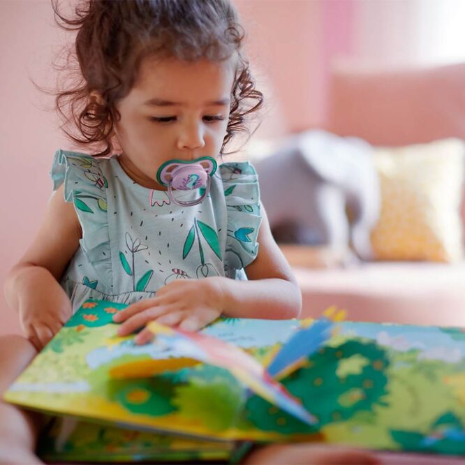 Philips Avent Ultra Air Pacifiers (6-18m) for Girl, Fish & Seahorse - 2 Pcs