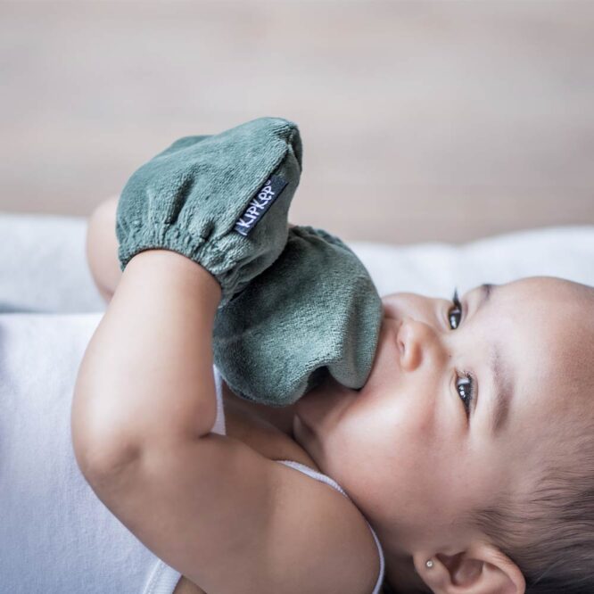 Kipkep Anti-Scratch Mittens - Calming Green