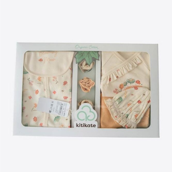 Kitikate Newborn Organic Baby Girl Set - Natural, Blooming Moon