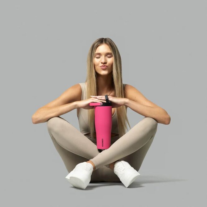 Corkcicle Go Cup XL Tumbler 890ml - Dragon Fruit