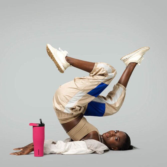 Corkcicle Go Cup XL Tumbler 890ml - Dragon Fruit