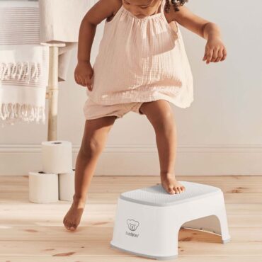 BabyBjorn Step Stool - White/Gray