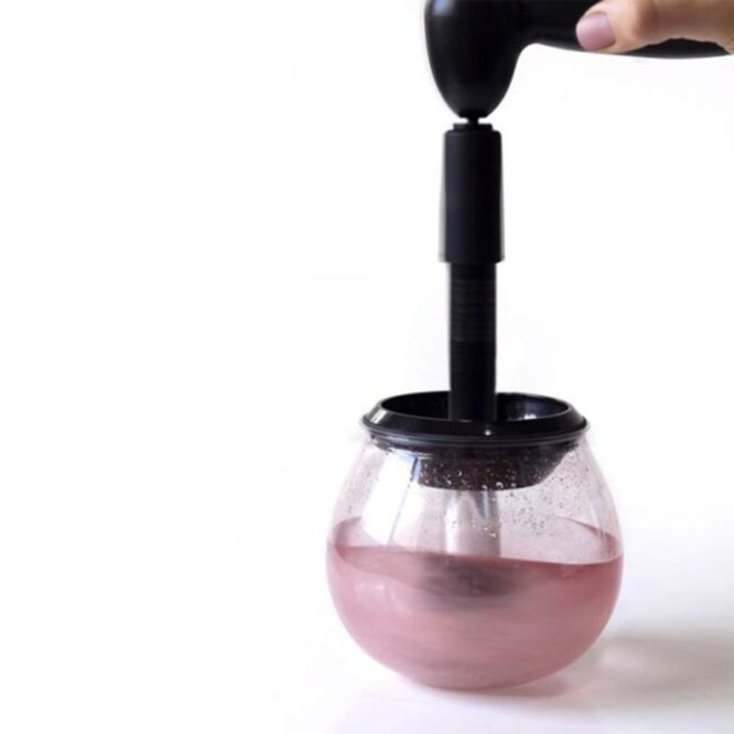 Beter Electronic Brush Cleanser